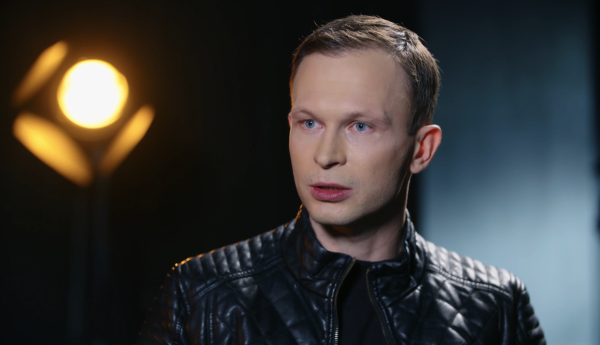 Absolwenci PRZED EMISJĄ W TV: Piotr Trojan wraca do szkoły!